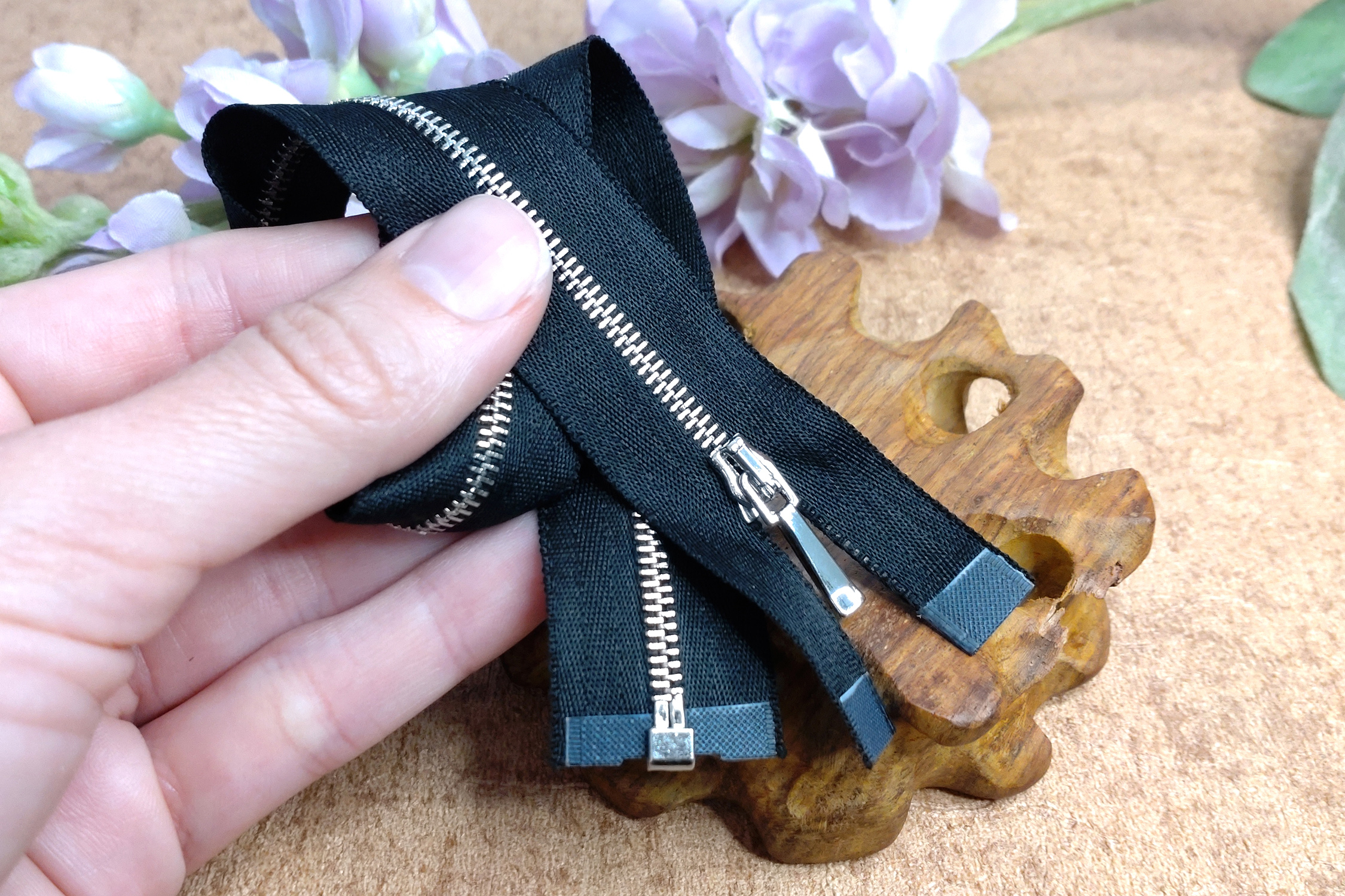 open-end-metal-zipper-num2-3