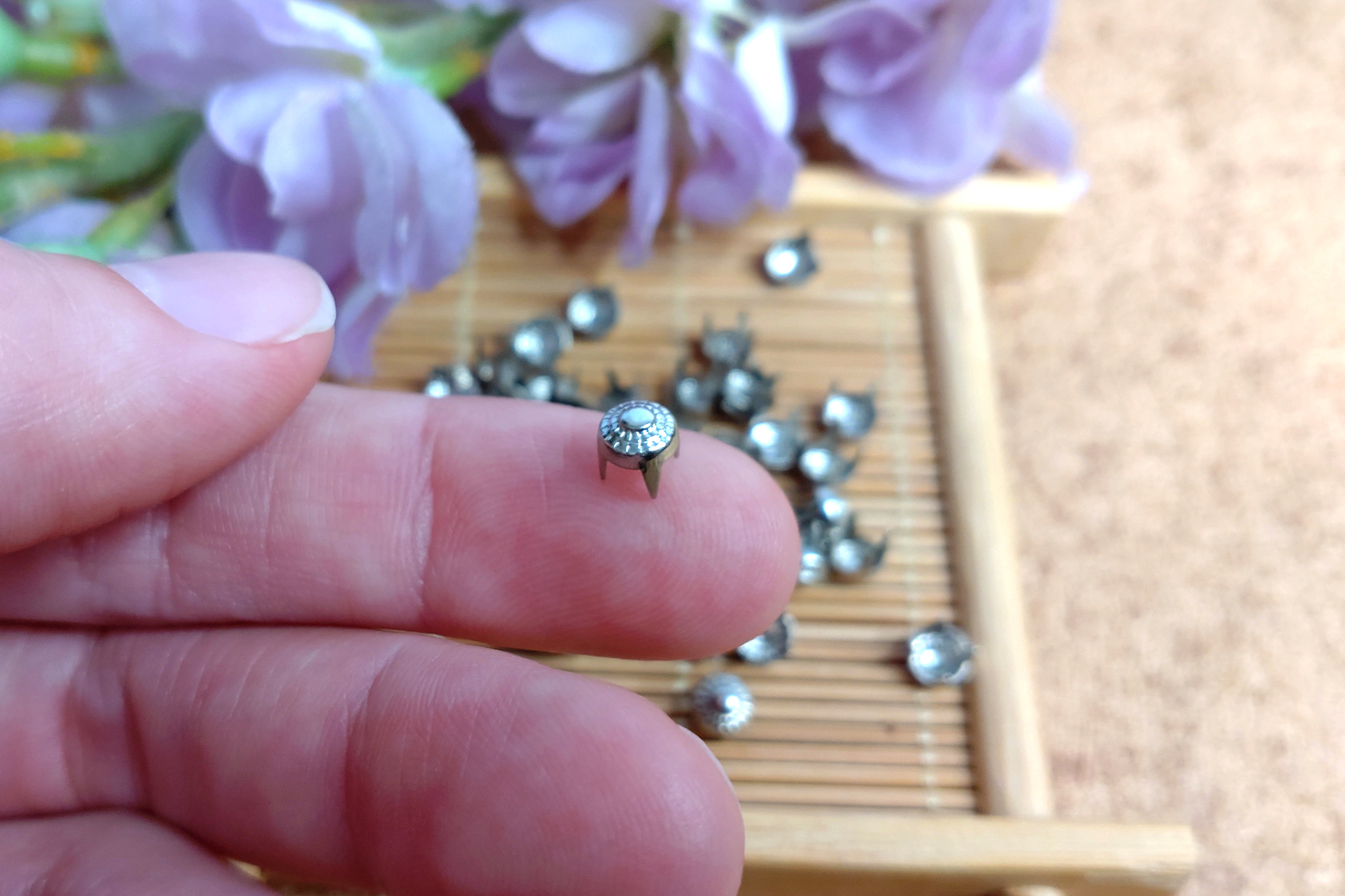 pattern-silver-rivets-2