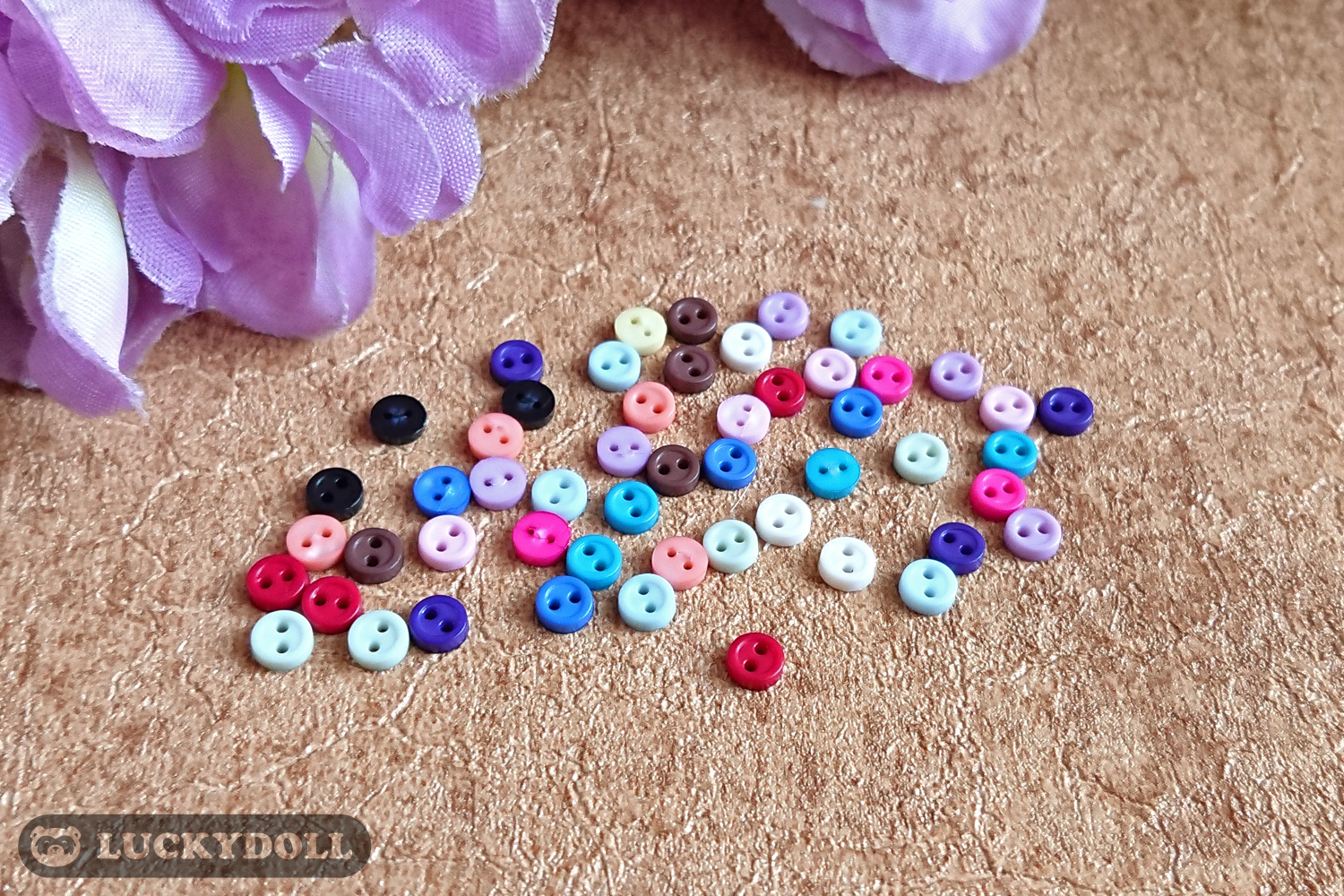 plastic-buttons-4mm-1
